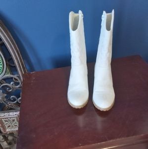 Girls white cowboy boots Size 1
